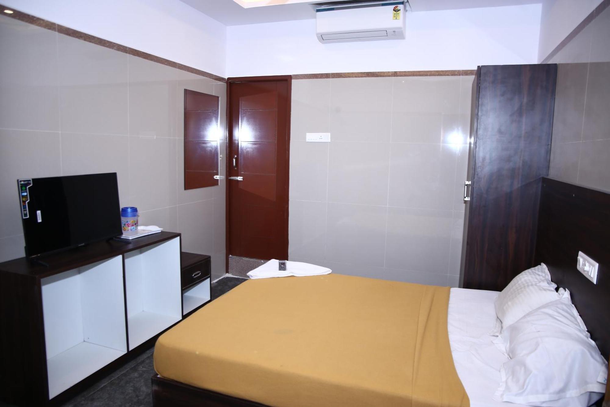 Shri Bhavani Residency Chennai Eksteriør billede